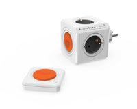 PowerCube Remote Original<br/>Reiseadapter & 4-fach Steckdose mit Schalter und Fernbedienung (Schwarz oder Weiß)